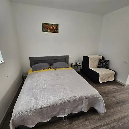 Mario Nv - Apt. For 2-3 Persons With Terrace Apartament Novi Vinodolski