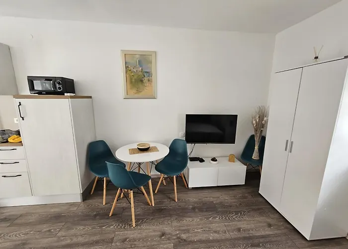 Mario Nv - Apt. For 2-3 Persons With Terrace *