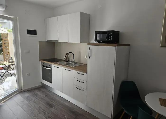 Mario Nv - Apt. For 2-3 Persons With Terrace 아파트